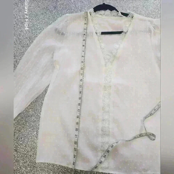 Womens nwot long sleevev neck blouse - Picture 4 of 6